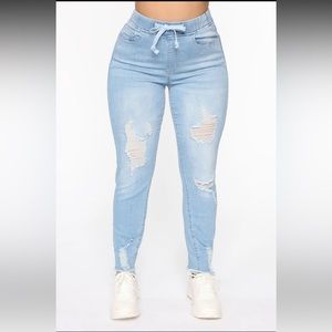 Somewhat The Same Jogger Jeans - Light Blue Wash